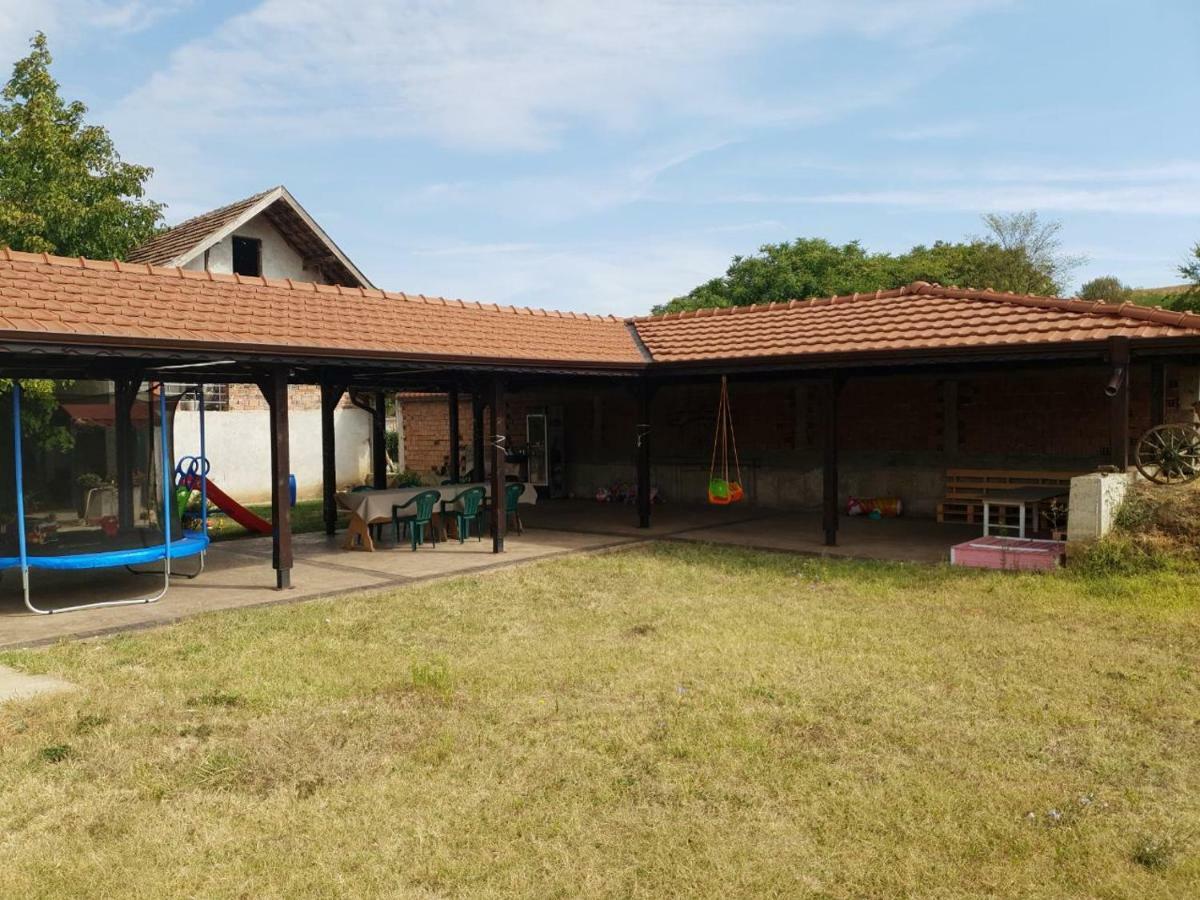 Къща За Гости Луксия Hotel Sukhache Bagian luar foto